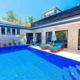 Villa Yunus 1