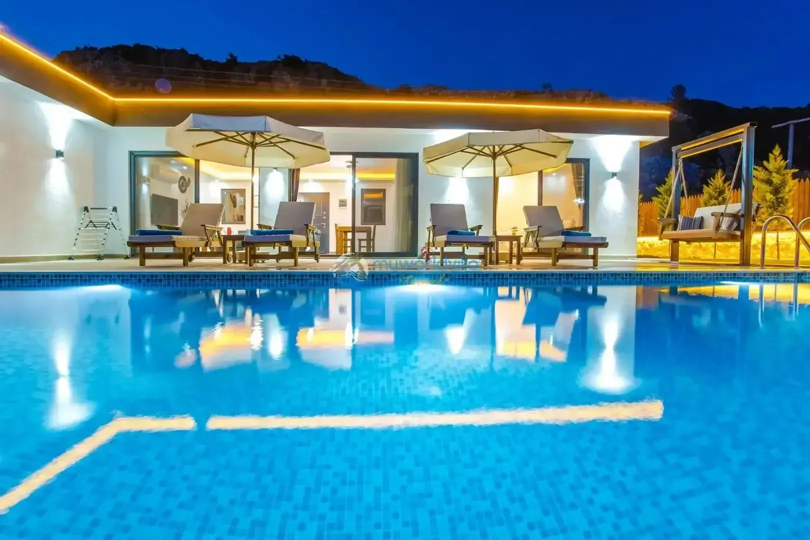 Villa Neco Batı