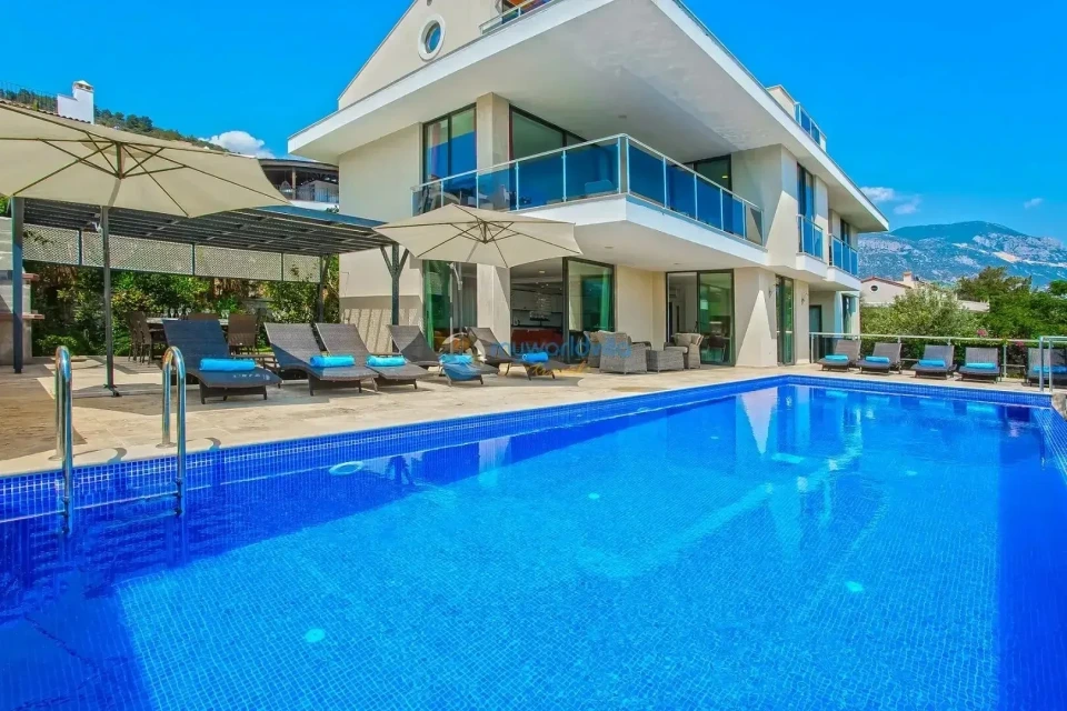 Villa Greenscape