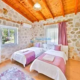 Villa Petek 1
