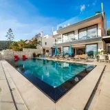 Villa Cratos Luxury