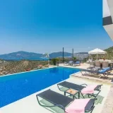 Villa Pelit